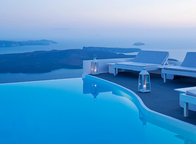 Chromata Hotel