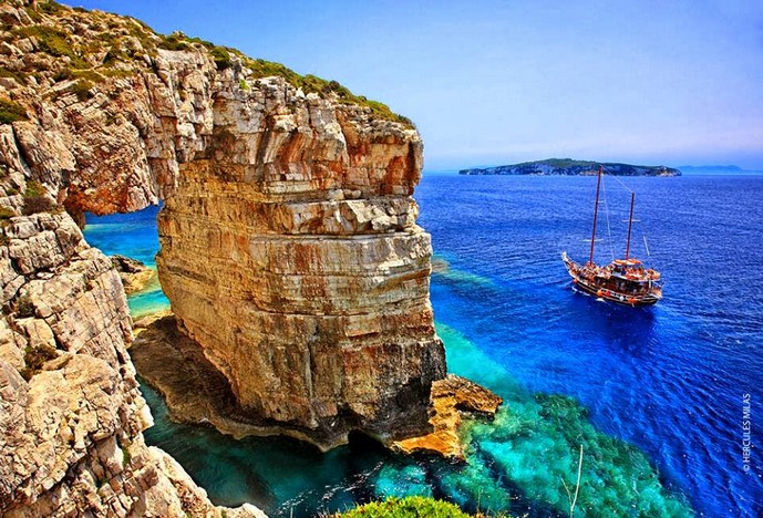 Paxos and Antipaxos islands